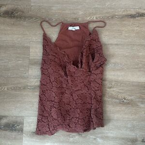 Lace 90s vibes cami